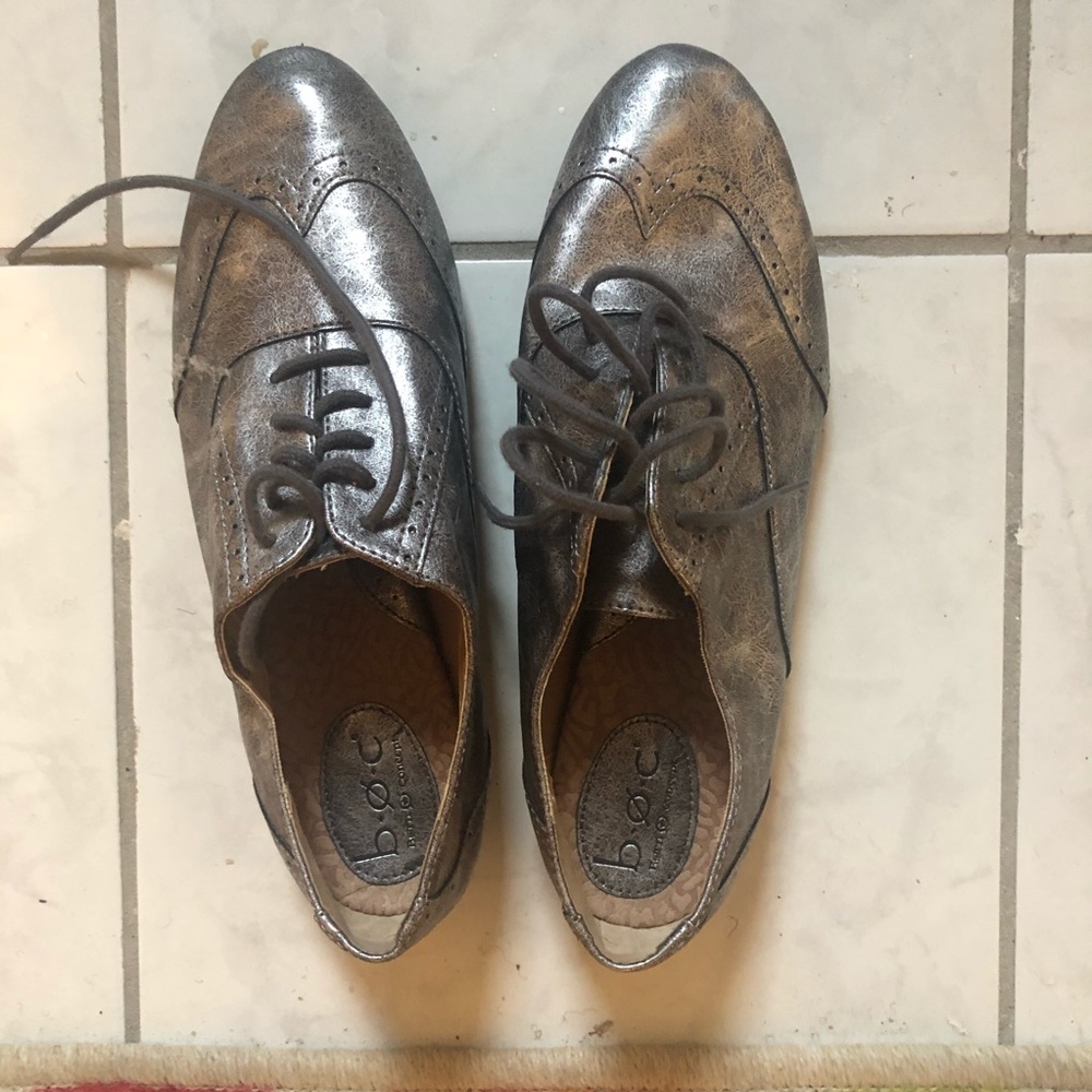 Silver BOC Oxford shoes size 10/42